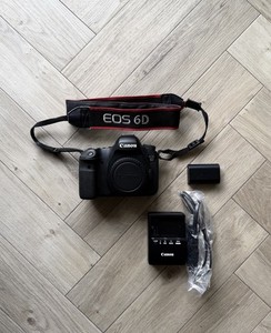 Canon EOS 6D 20.2MP Digital Camera Body Only - Black