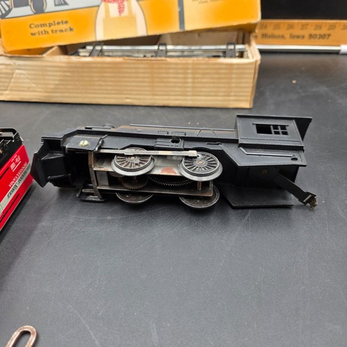 Vintage MARX Mechanical Tin Litho Train Set No. 453 w/ Original Box & Key - Picture 4 of 5