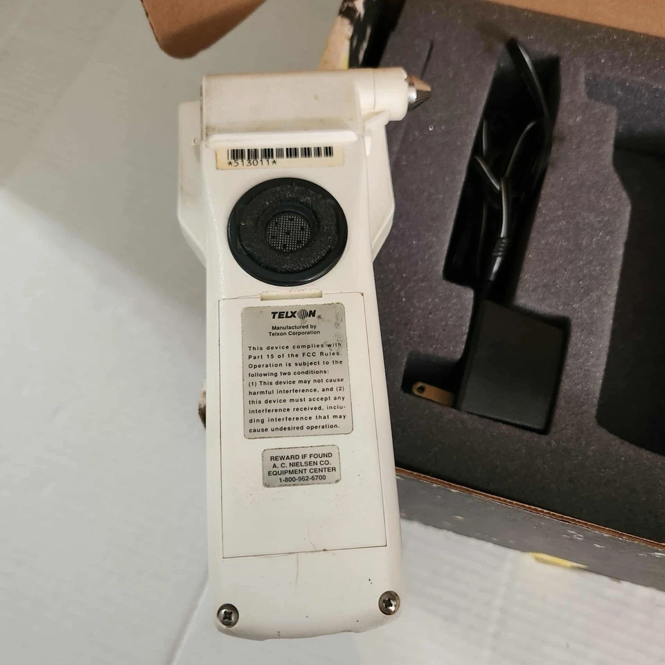 A.C. Nielson Telxon White Wireless Handheld LCD Display  Bar Code Scanner - Image 4 of 4