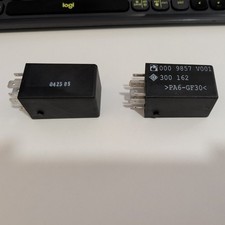 Smart Fortwo 450 / 452 Roadster - genuine heated seat relay fuse - 0009857v001