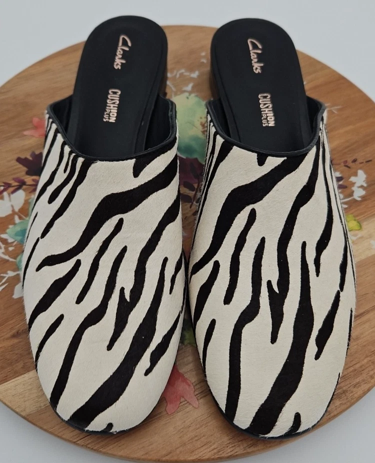 Clarks *NUEVO* Mula de cuero con estampado de cebra rubor puro para mujer talla 8 nuevo sin caja Foto 2 de 4