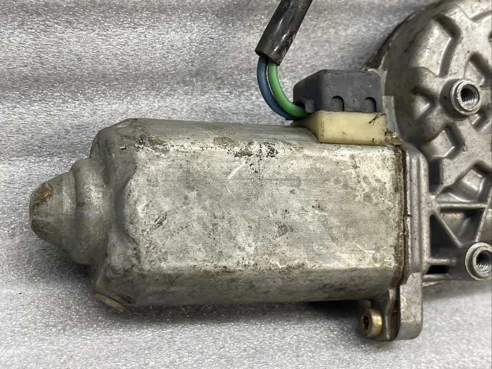 Motor ventana eléctrica conductor delantero izquierdo fabricante de equipos originales Mercury Scorpio 1985-1989 Foto 4 de 4