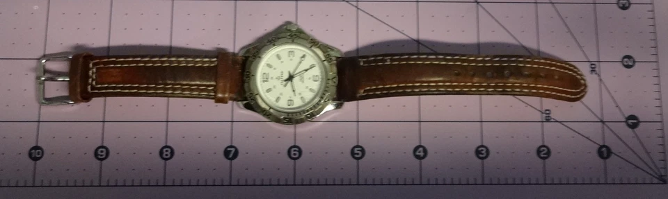 Reloj Pulsera Suizo Resistente al Agua Calypso 50 Metros Correa Cuero Colección 2009 Foto 2 de 4