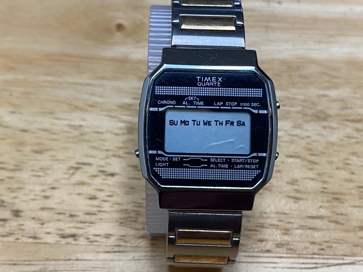 Men's digital watch hotsell with stretch band