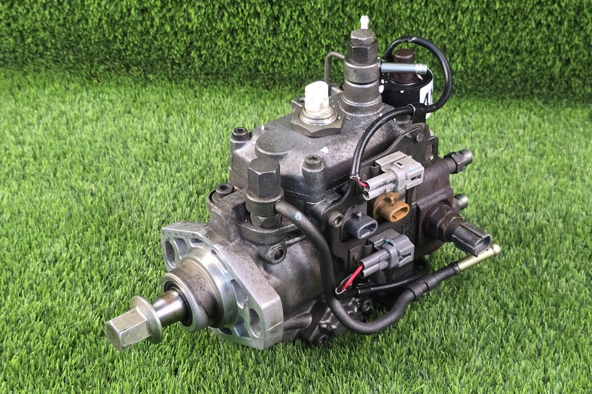 新型ジェネレーター Toyota Land Cruiser Prado,Colorado,Hilux 22100-67070 1KZ-TE