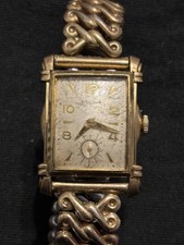 Vintage 40-50s Bulova Tank gents dress watch for parts / repairs