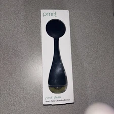 PMD Clean Smart Facial Cleansing Device with Silicone Brush 4001 Navy