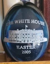 2005 White House Easter Egg Roll Glass Egg (Cobalt Blue, Made in the USA)