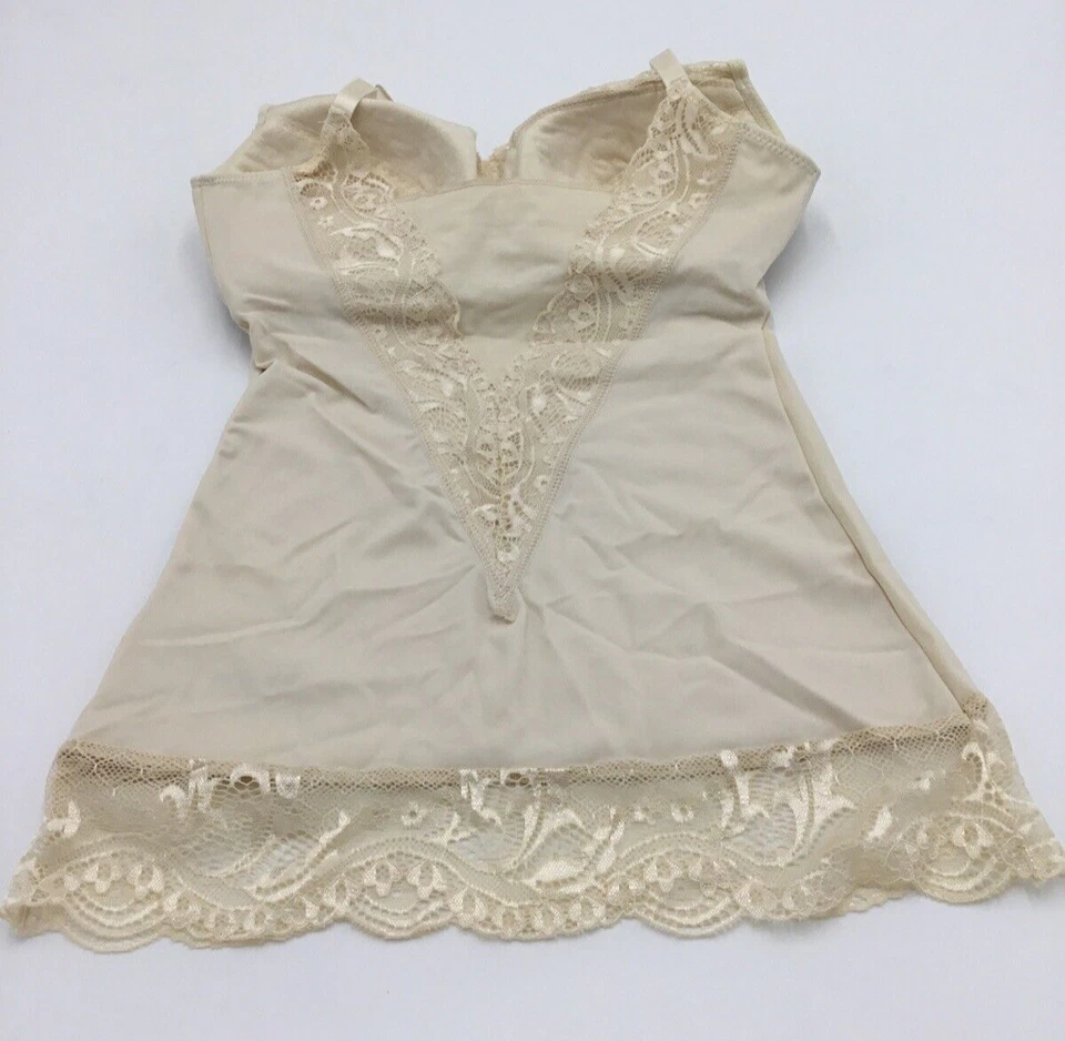 Camisola Rhonda Shear Pin Up, Desnuda, Pequeña Foto 3 de 3