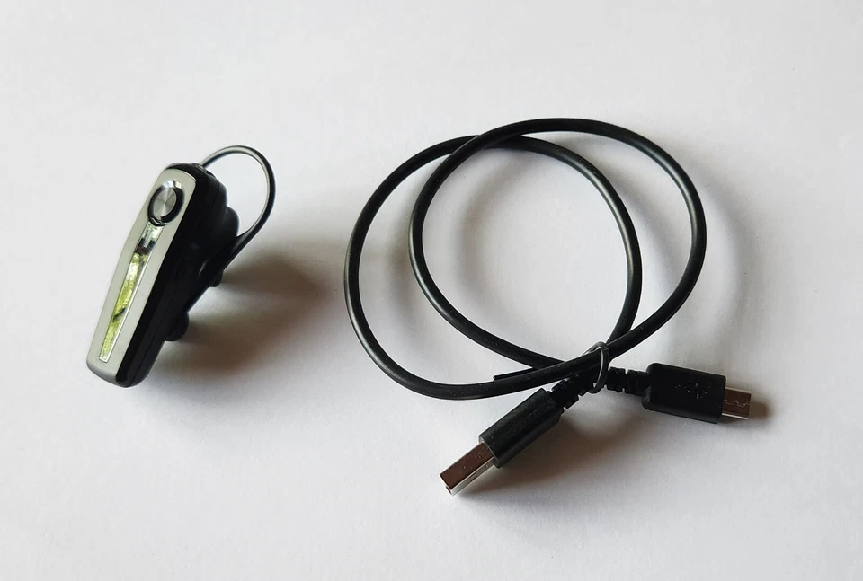 Unused Black Plantronics Explorer 210 Wireless HEADSET with Cable in Bulk Pkg - Image 2 of 4