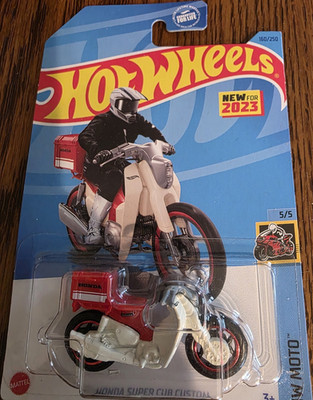 Hot Wheels Honda Super Cub Custom HW Moto 2023 Motorcycle 1:64 Diecast Red