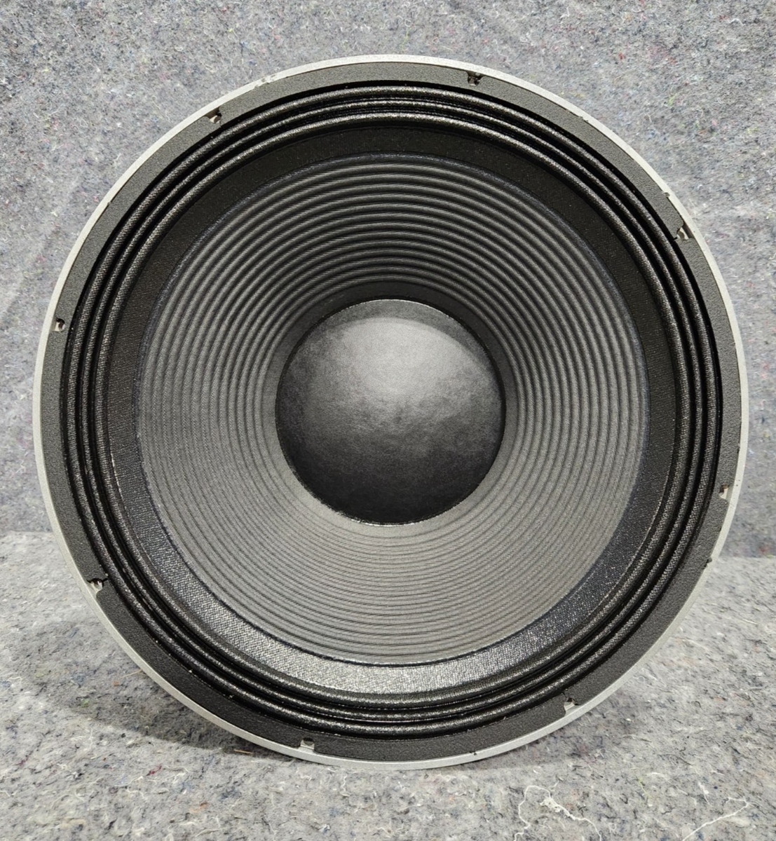 JBL Pro 2269H 18