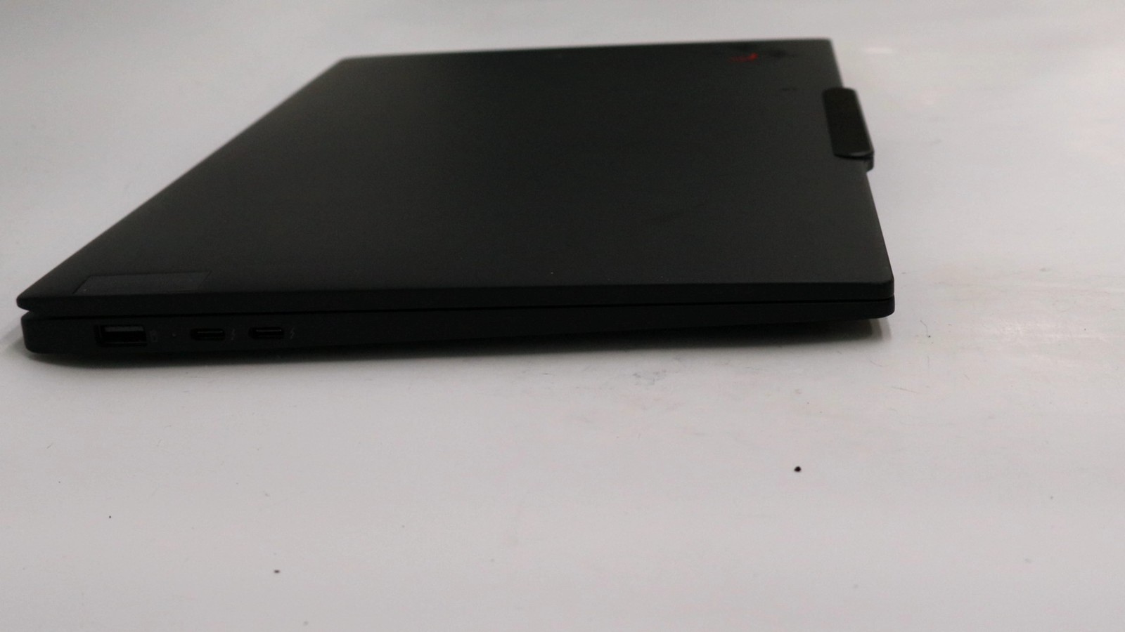 Lenovo ThinkPad X1 Carbon Gen 12, 14-Inch Laptop, with INTEL(R) CORE(TM) ULTRA 7 155U, 2048GB NVMe, Windows 10 Pro
