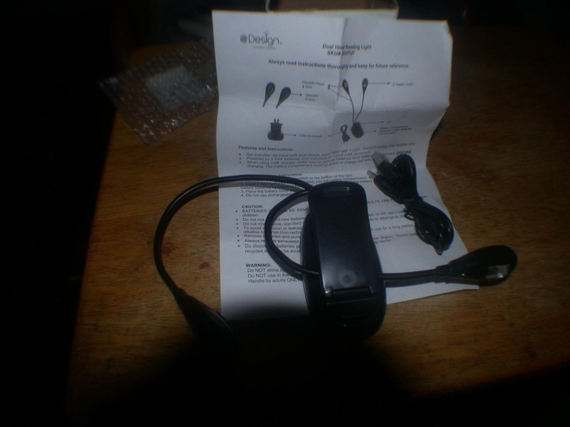PORTABLE DUAL BOOK READING LIGHTS - GREAT FOR CAR AND AIR TRAVEL