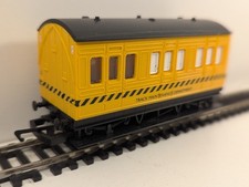 Hornby R296 OO Gauge Track Cleaning Coach