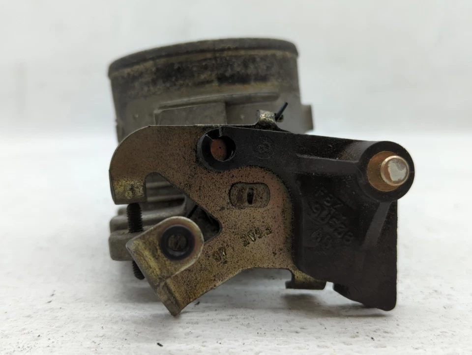 Carrocería del acelerador Lincoln Town Car 1998-2004 HSJBB Foto 3 de 4