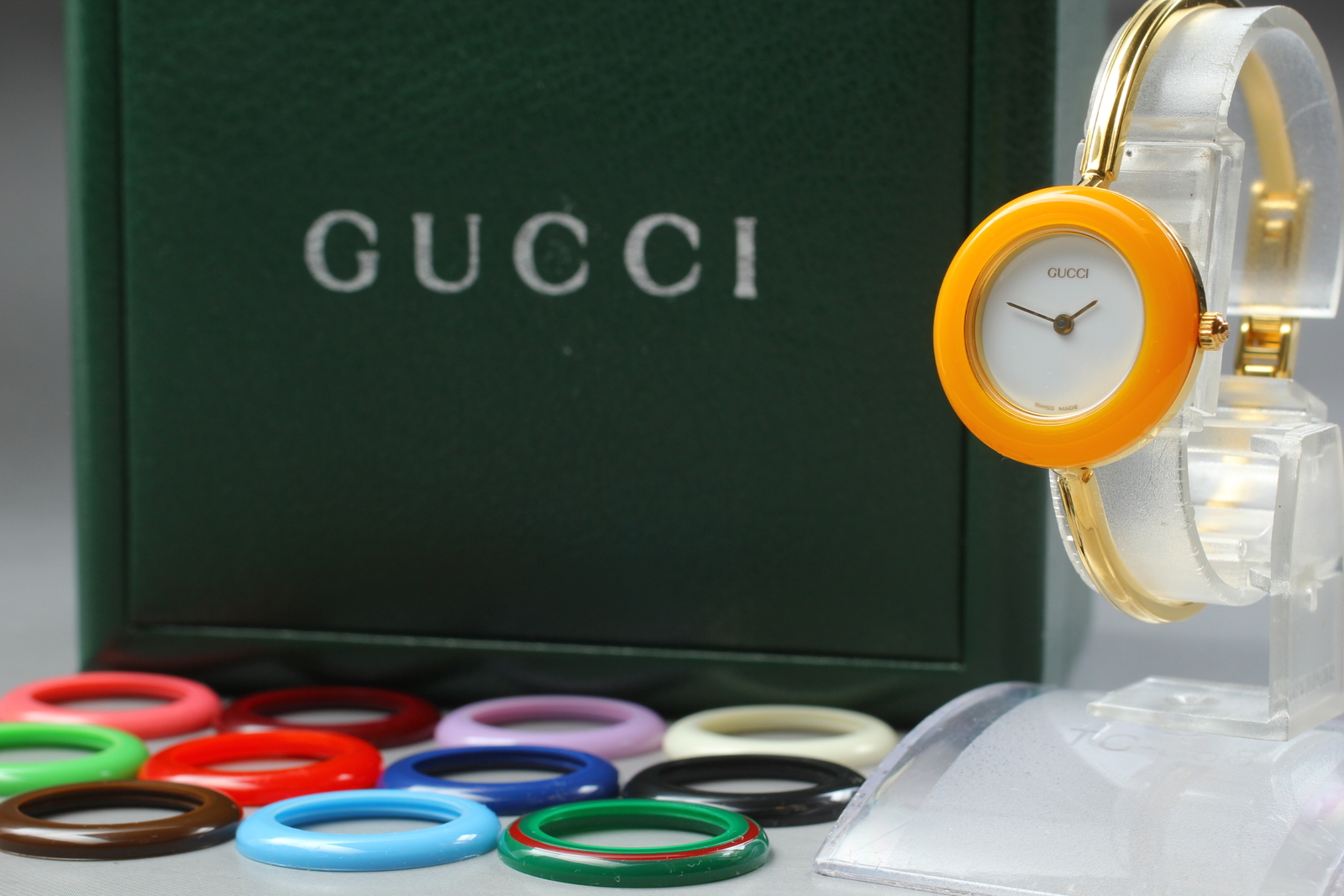 12 Color [N MINT in Box]  Gucci 11/12.2 Change Bezel Qz Lady Watch From JAPAN