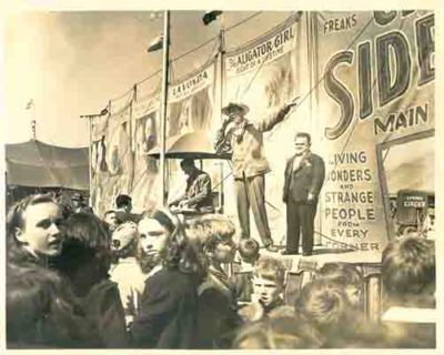 carnival barker definition