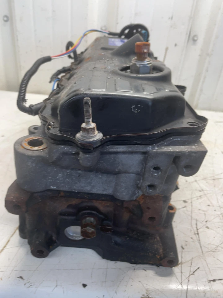 Culata derecha Ford F-350 Super Duty 2004 6,0 1843080c2 Power Stoke diésel Foto 4 de 4