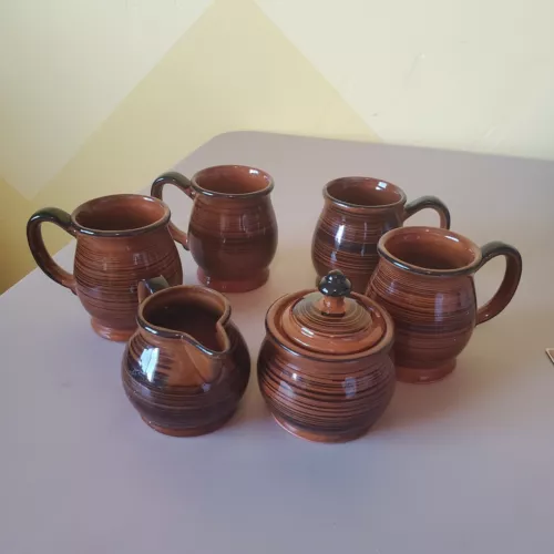 MCM Japanese Redware Lidded Sugar & Creamer Stoneware Set of 4 Mugs Vintage