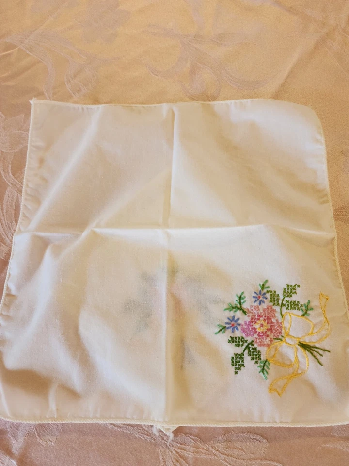 Женский набор из 3 вышитых носовых платков ручной работы белый цветочный подержанные - Изображение 4 из 4