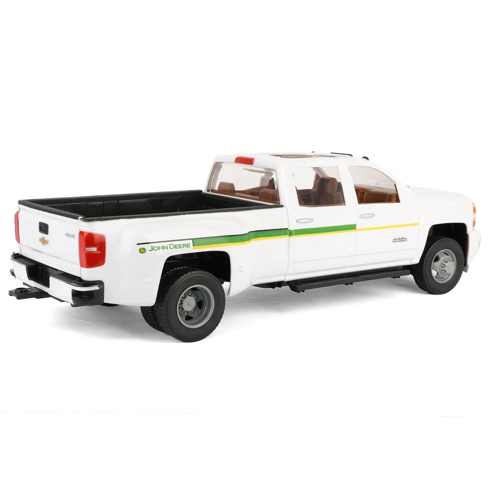ERTL 1/16 BIG FARM John Deere 3500 Chevy Dually Pickup Truck 46601 - Image 3 of 4