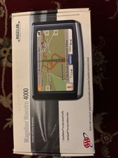 Magellan Maestro 4040 Automotive Mountable bundle 