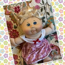 Cute Cabbage Patch Kids Doll Girl Jakks China Wavy Candy Floss Blonde Blue Eyes