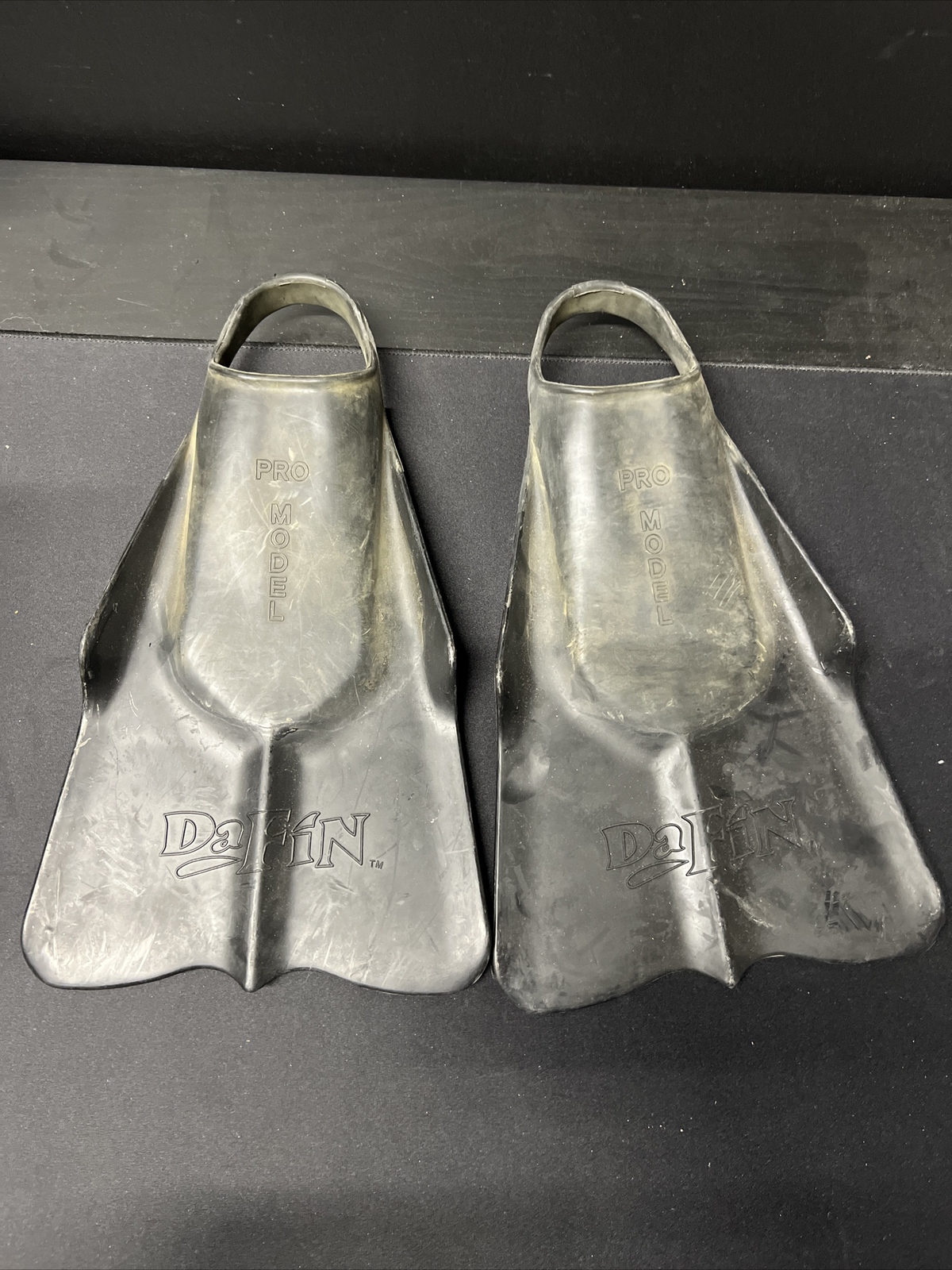 Aletas de Natación DaFin Modelo Pro 5-6 Pequeñas Hechas en Hawaii Negro Bodysurf Boarding