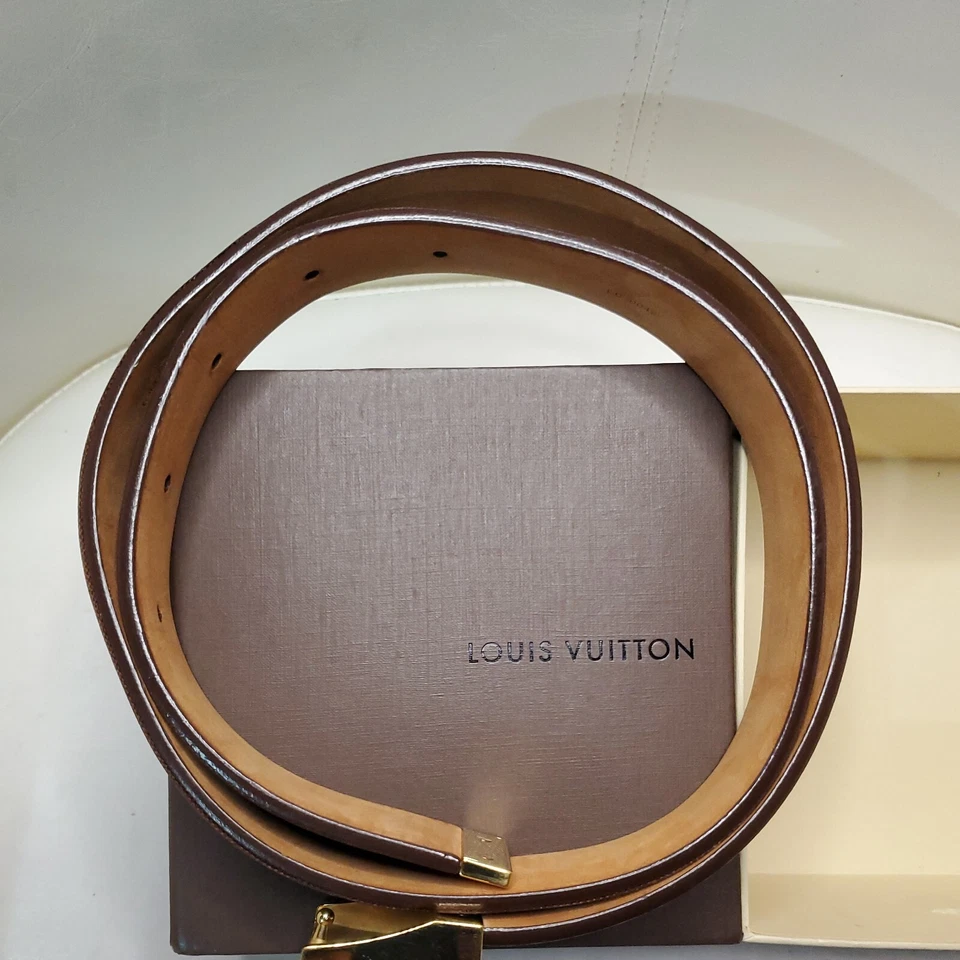 Б/у винтажный пояс с монограммами Louis Vuitton. . 90 см. С коробкой. Без мешка для пыли.  - Изображение 4 из 4