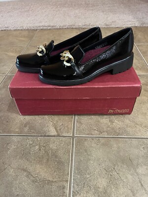  Leather black loafers, size 8,5 running small,Munro brand
