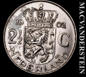 Netherlands: 1961 Silver 2.5 Gulden - Scarce  High Grade  Lustrous  #L7947