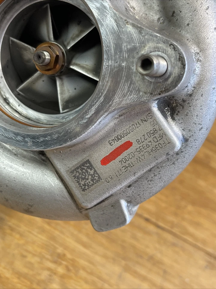 Turbocompresor derecho BMW M4 F82 2012-2021 BMW M4 F82 1-3 54 k millas OEM *NOTA Foto 3 de 4