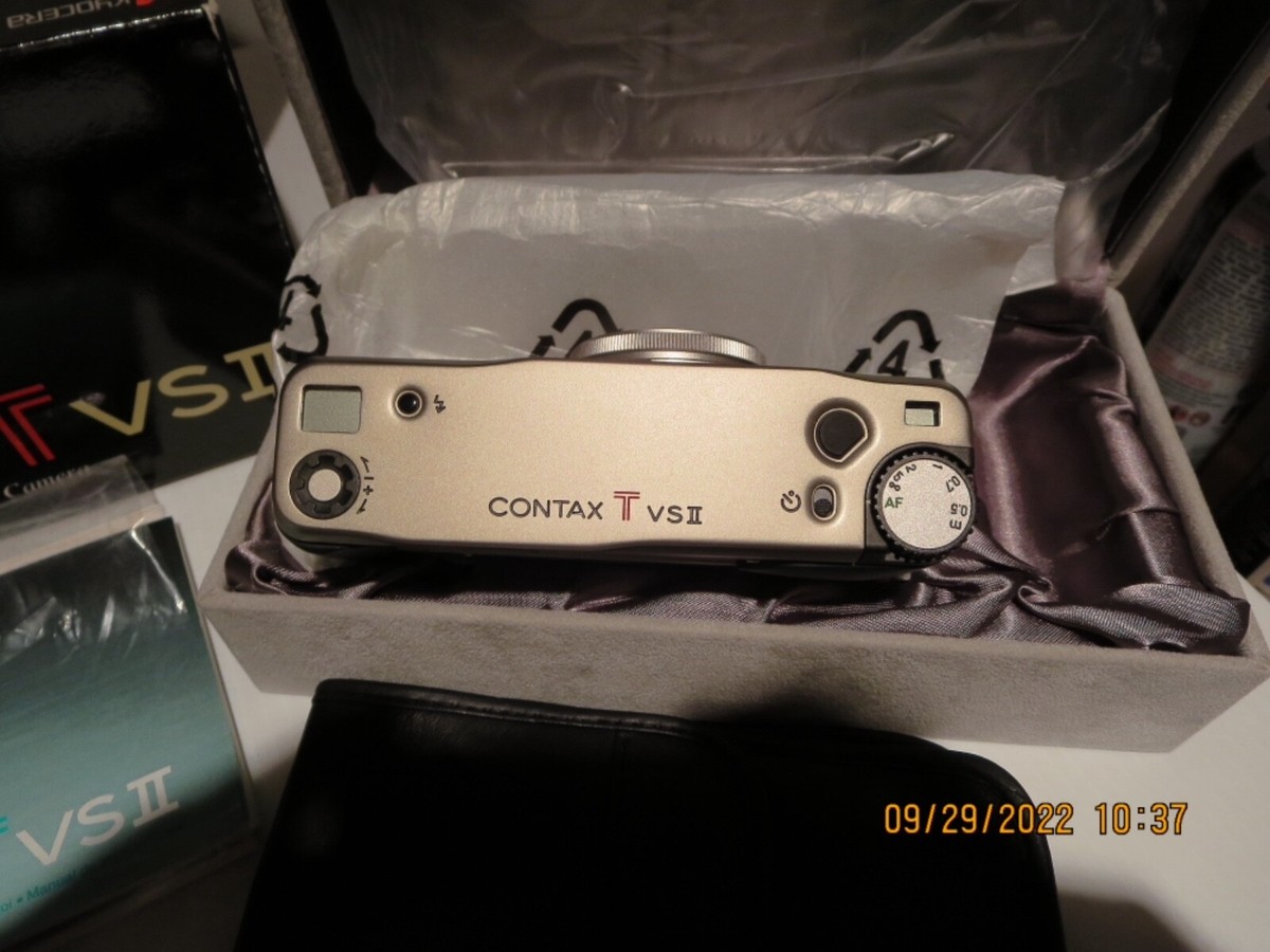 New Contax TVS 2 , Zeiss Sonnar 28-56mm 3.5/6.5, 35mm + Data New Contax TVS 2 , Zeiss Sonnar 28-56mm 3.5/6.5, 35mm + Data