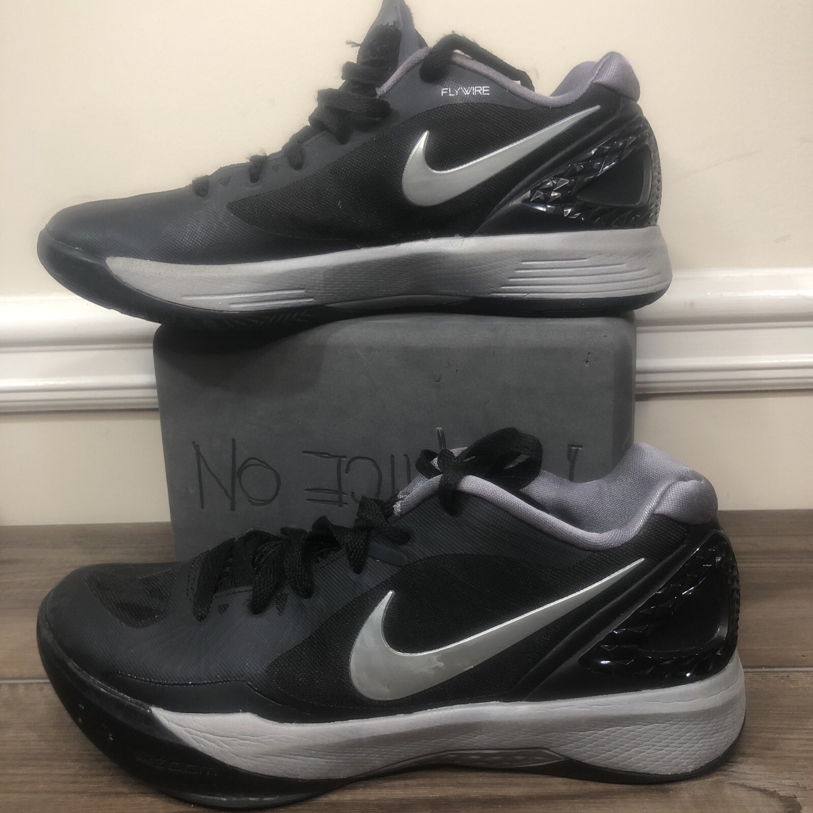 Nike fly wire hyper spike women’s volleyball shoes si… Gem