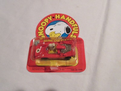 Snoopy Handfuls , Assortment # 72030 . Lot of 12 , Mini Die Cast