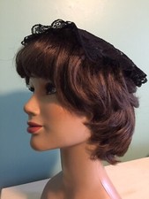 head covering, veil, mantilla Black lace circle