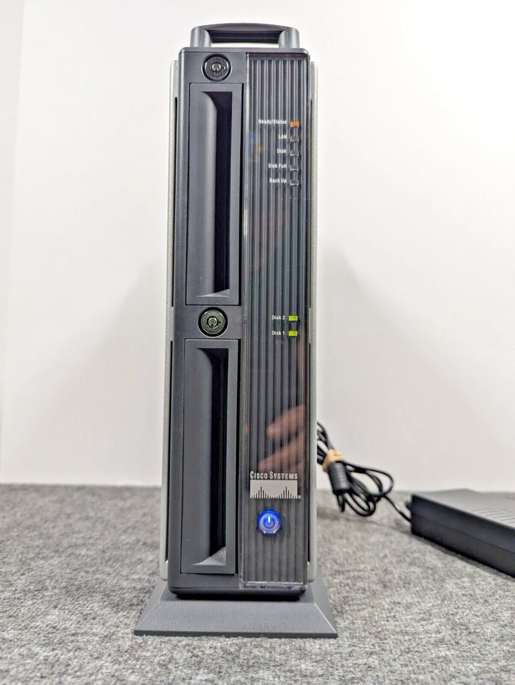 Linksys EFG250 Ver. 2 NAS with Power Adapter, Drive Key & 500GB of Hard Drives - Image 2 of 4