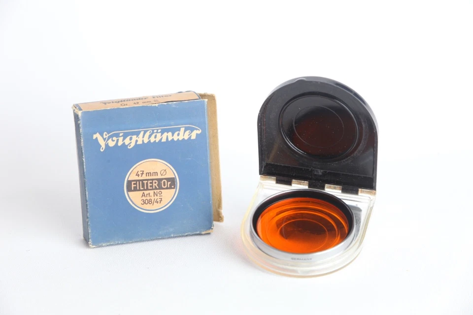 Voigtlander 47mm OR Orange 47mm Push On Filter 308/47 With Case - Image 2 of 4