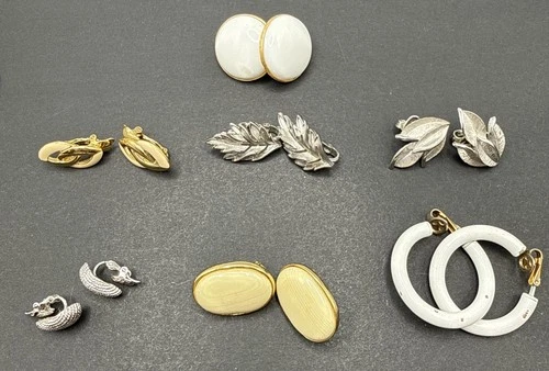 Lot Of 7 Pairs Trifari Signed Earrings Silver Gold Tone Leaf Enamel J37a