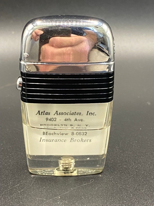 VINTAGE SCRIPTO VU-LIGHTER “ATLAS ASSOCIATES“ ADVERTISING LIGHTER BROOKLYN NY