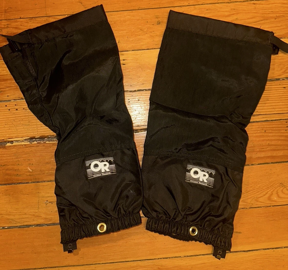Outdoor Research OR Gaiters Large Black Ski Snow EUC
Opens in a new window or tab