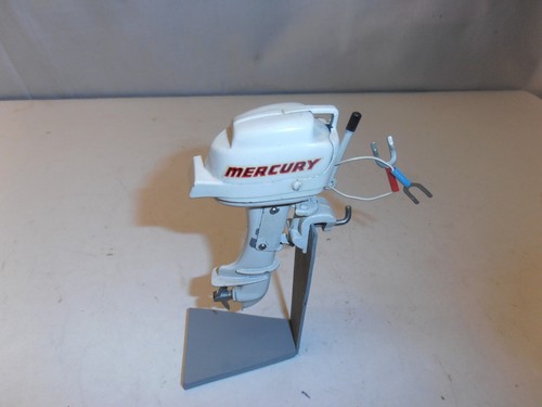 Toy Mercury 200 Outboard Motor - Picture 3 of 6
