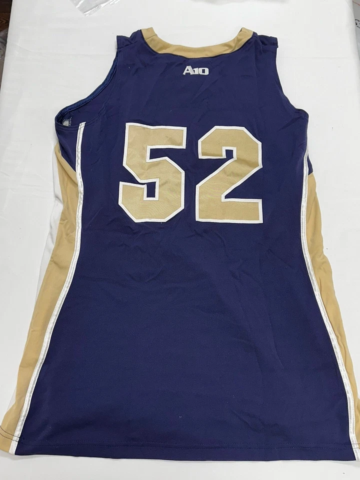 George Washington Revolutionaries Game Used Nike Womens Basketball XL Jersey - Image 3 of 4