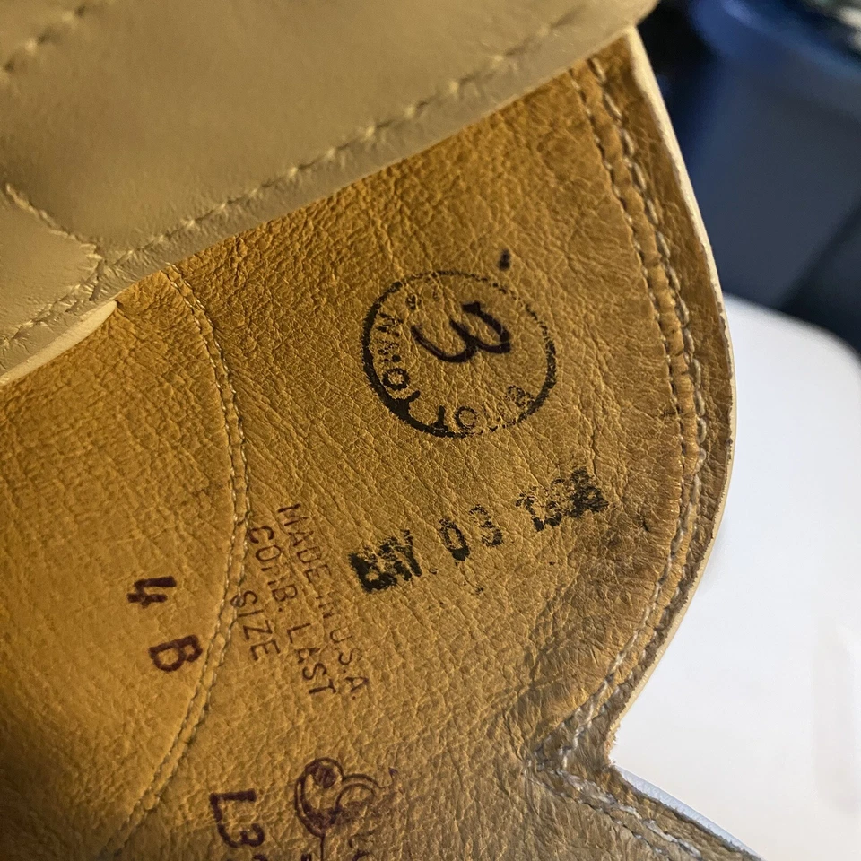 JUSTIN Size 4 B Vintage Creamy Bone White Roper Boots Style L3713 Vintage - Image 4 of 4