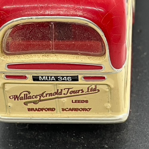 Great British Buses WALLACE ARNOLD BEDFORD OB autobus pressofuso - Foto 5 di 13