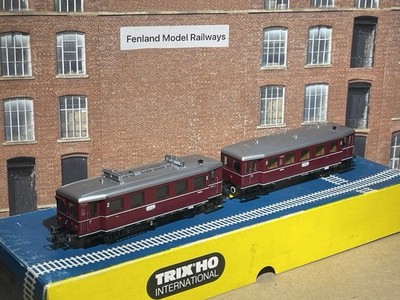 Trix Maßstab 1/87 HO Paar rote 4 Rad Triebwagen