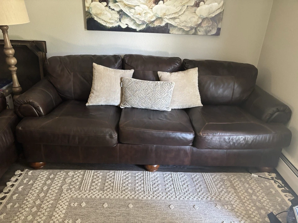Brown Leather Living Room Couch Set 2pc - Image 2 of 2