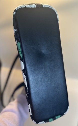 Vera Bradley Water Bouquet Large Weekender Tote Bag Green White Black Quilted - Picture 8 of 12