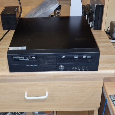 Bluchip PC Gehäuse  mit Netzteil DVD RW , Cardreader ATX SFF